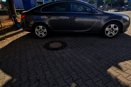 Opel Insignia 103.662 km 6.500 &euro; Frankfurt 60433