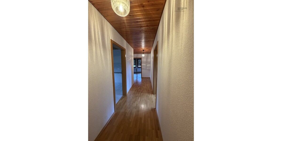 Viel Platz zum Wohnen – und clever Vermögen aufbauen - Zweifamilienhaus Höfen Höfen (Enz) | Angebot:27278662