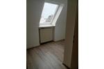 Dachgeschoßwohnung Wilhelmshaven Fedderwardergroden - 4 Zimmer, 44 m&sup2;, 410&euro; | Angebot:25933153