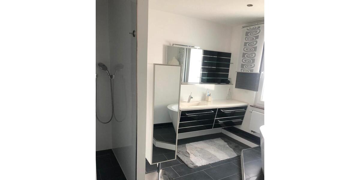Einfamilienhaus Bad Lippspringe - 9 Zimmer, 237 m&sup2;, 499.000&euro; | Angebot:25964590