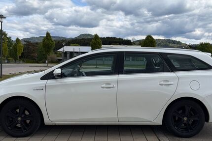 Toyota Auris Touring Sports 165.042 km 9.500 &euro; Wellendingen 78669