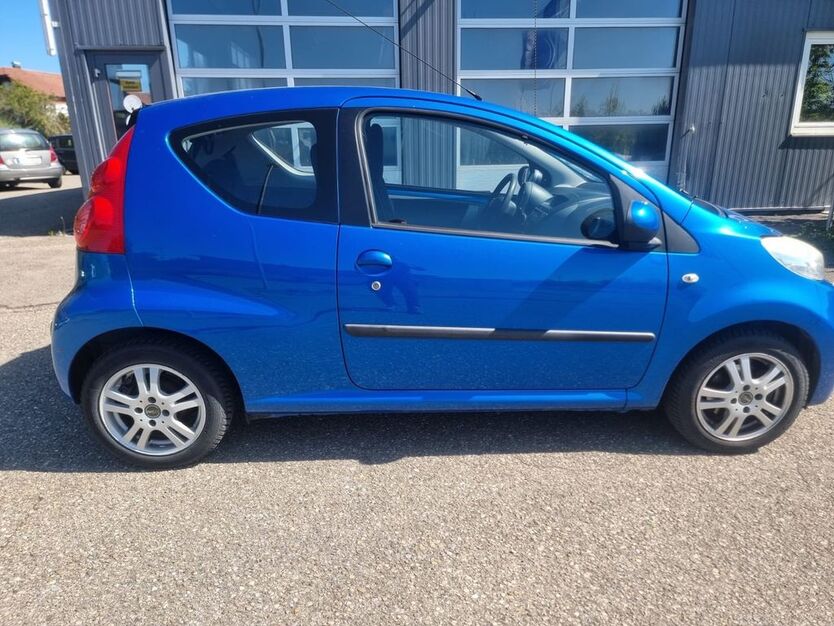 Peugeot 107 151.000 km 2.900 € Albstadt 72461