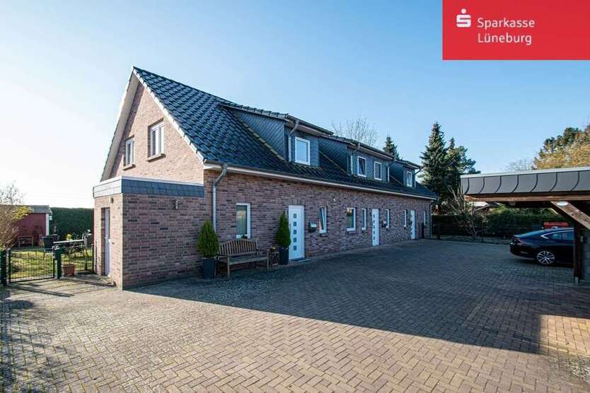 Haus zum Kaufen in Lüneburg 1.110.000 € 277.3 m²