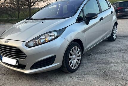Ford Fiesta 48.000 km 9.100 &euro; WELZHEIM 73642