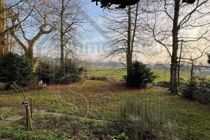 Freistehendes EFH mit großem Garten und Weitblick in Hafennähe 8 zimmer