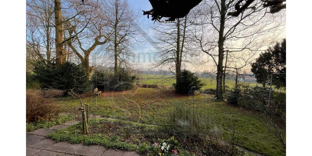 Freistehendes EFH mit großem Garten und Weitblick in Hafennähe 8 zimmer