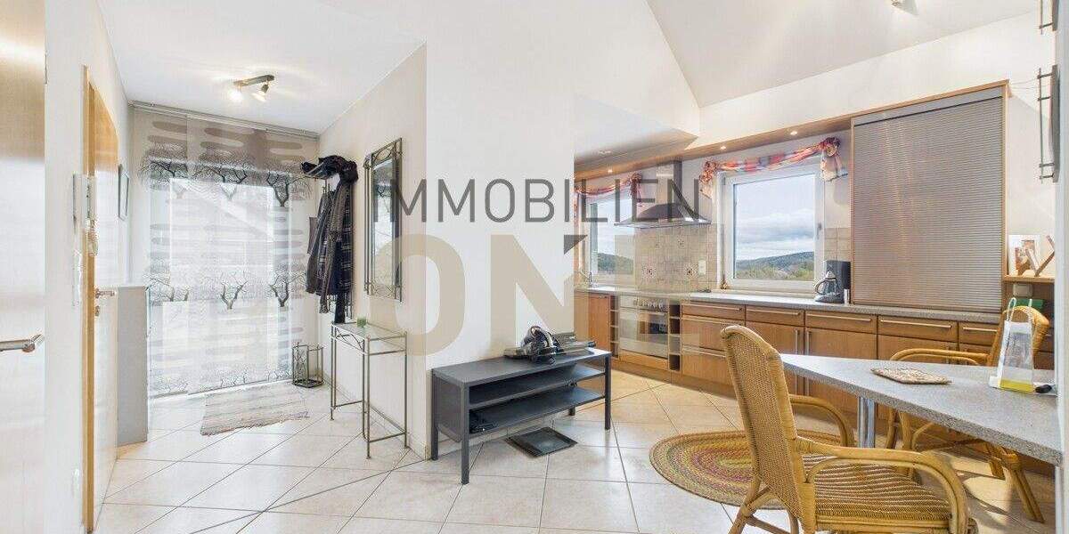 Mehrfamilienhaus, Wohnhaus Nittendorf Etterzhausen - 8 Zimmer, 259 m&sup2;, 975.000&euro; | Angebot:25108621