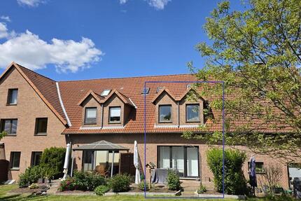 Reihenmittelhaus in TOP Lage von Bückeburg – frisch renoviert mit Garten und Terrasse. 4 zimmer