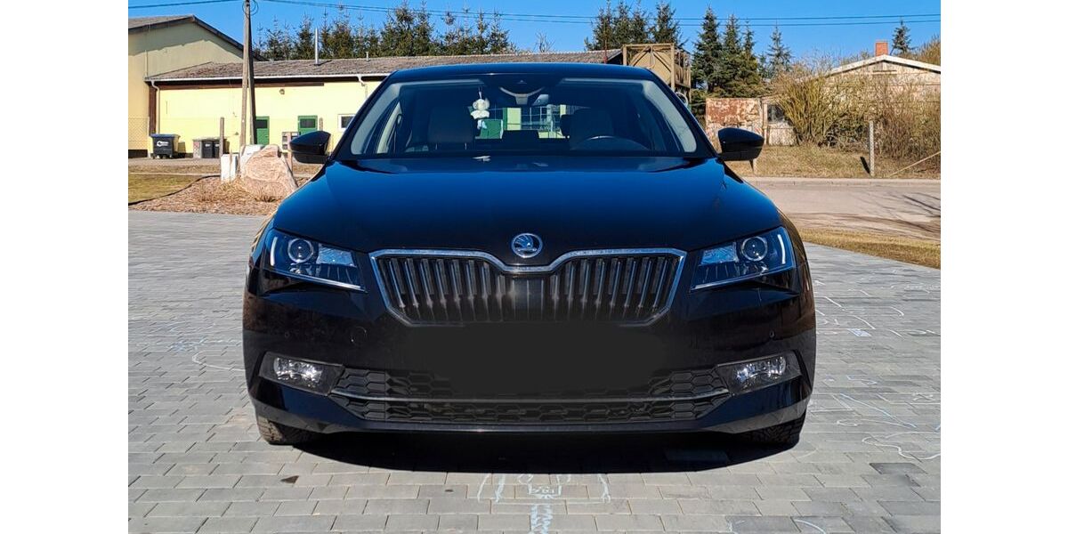 Skoda Superb 122.000 km 16.900 &euro; Bargischow 17398