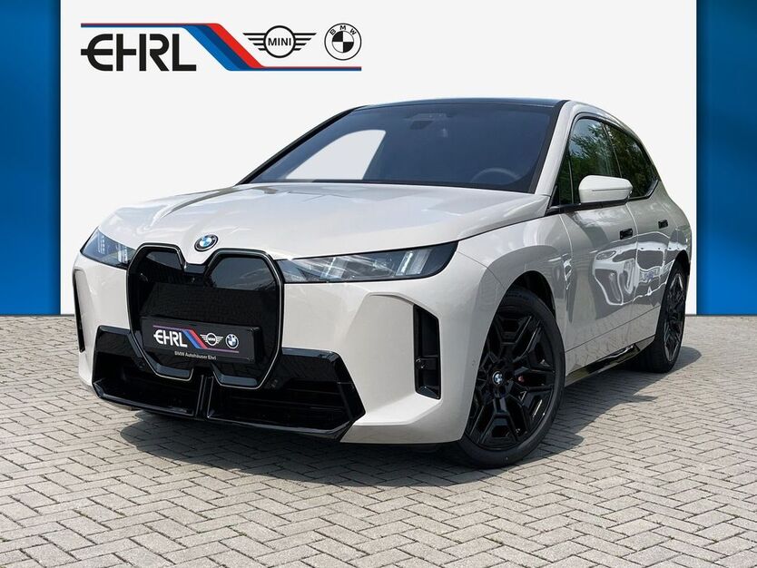 BMW iX 7.900 km 99.940 € Halle/ Zscherben 06179