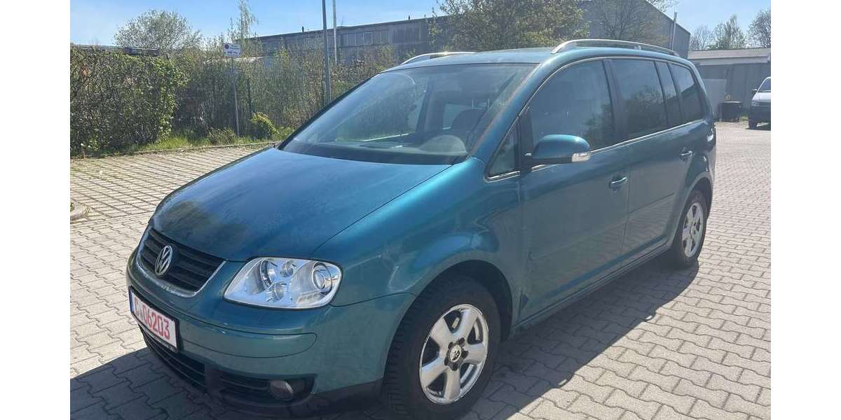VW Touran 207.000 km 2.990 &euro; Chemnitz 09114