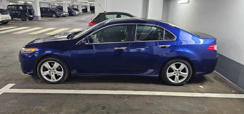 Honda Accord 180.800 km 8.499 &euro; Frankfurt 65936