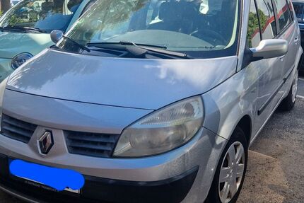 Renault Scenic 110.000 km 2.200 &euro; Krefeld 47839