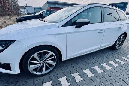 Seat Leon 130.400 km 12.490 &euro; Röttenbach 91341