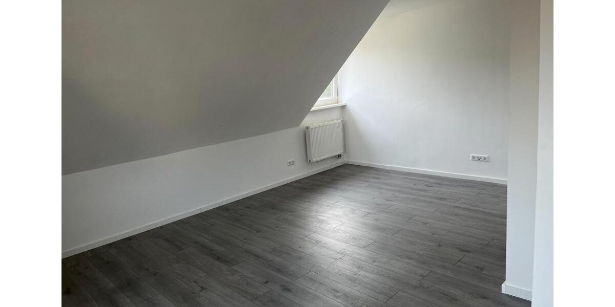 Dachgeschoßwohnung Wolfsburg Ehmen - 3 Zimmer, 68 m&sup2;, 590&euro; | Angebot:26337082