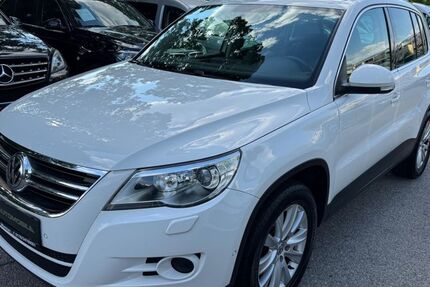 VW Tiguan 126.800 km 8.990 &euro; München 81243