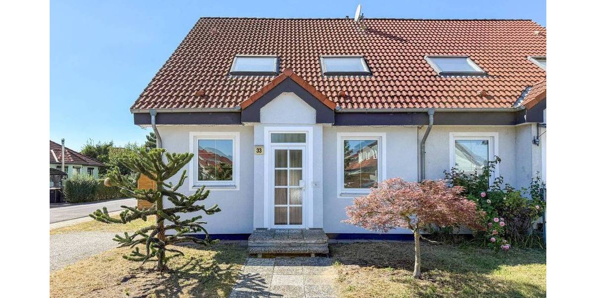 Attraktive Doppelhaushälfte in hochwertiger Holzständerbauweise - modern saniert & bezugsbereit 5 zimmer