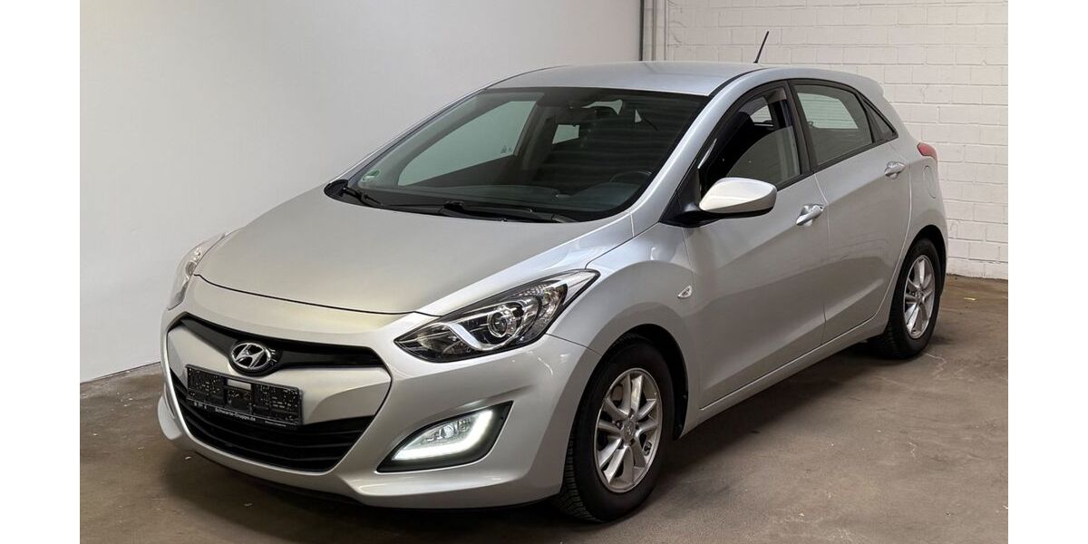 Hyundai i30 107.595 km 9.200 &euro; Ibbenbüren 49477
