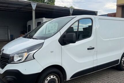 Renault Trafic 149.000 km 7.490 &euro; Frankfurt am Main 65933