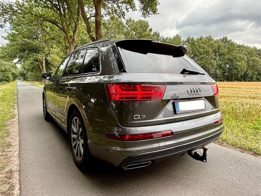 Audi Q7 144.100 km 37.500 € Friesoythe 26169
