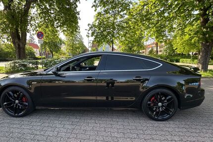 Audi A7 194.000 km 22.499 € Wolfsburg 38440