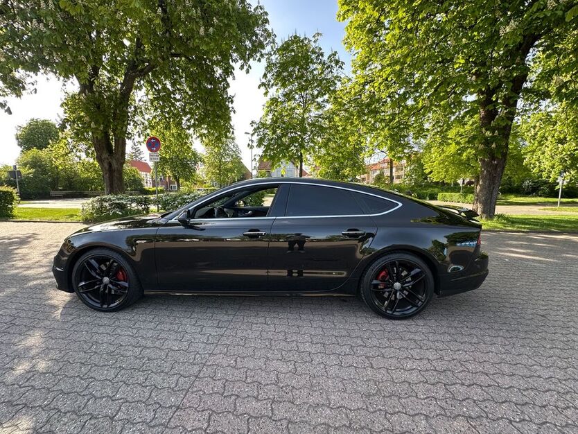 Audi A7 194.000 km 22.499 € Wolfsburg 38440