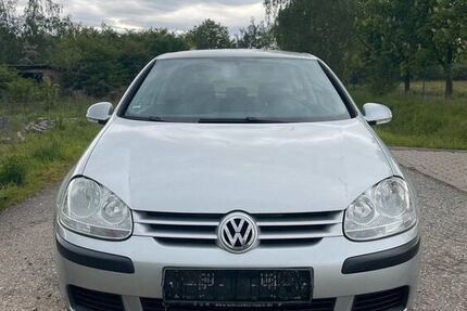 VW Golf 220.000 km 2.799 &euro; Northeim 37154