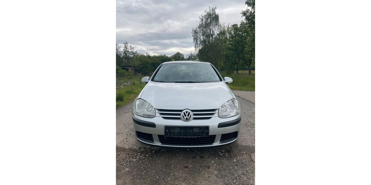 VW Golf 220.000 km 2.799 &euro; Northeim 37154