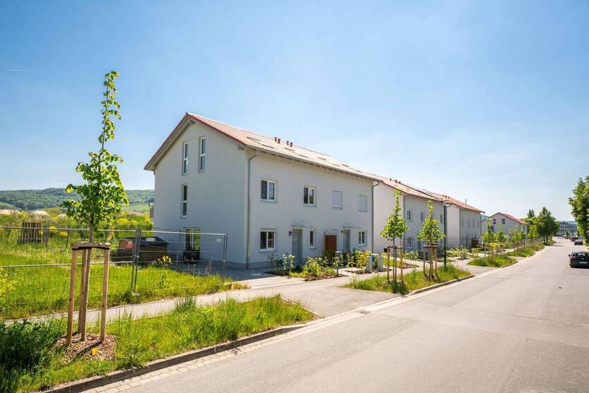 moderne Doppelhaushälfte mit Einbauküche 6 zimmer