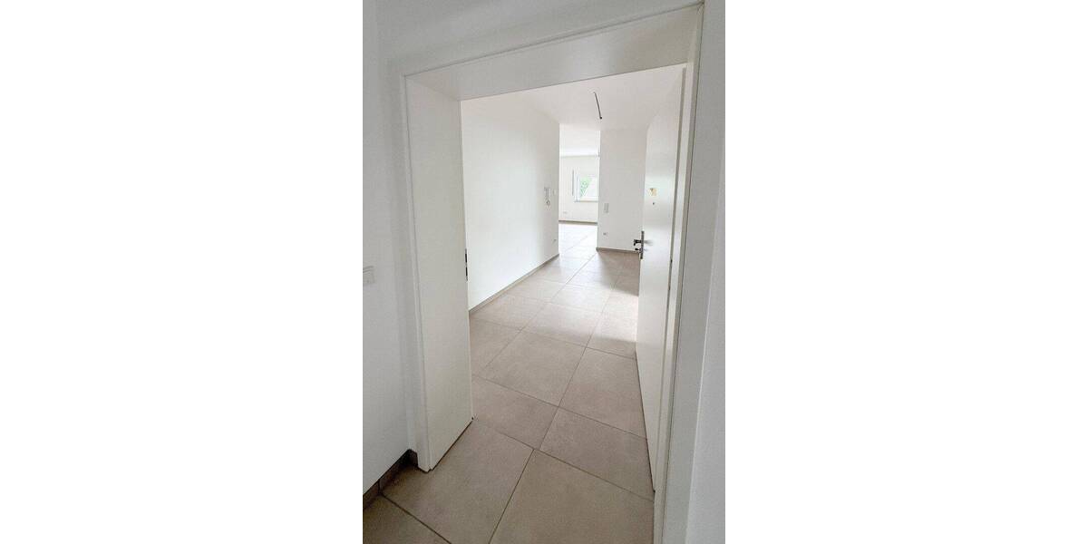 Etagenwohnung Schwandorf - 3 Zimmer, 72 m&sup2;, 864&euro; | Angebot:26871435
