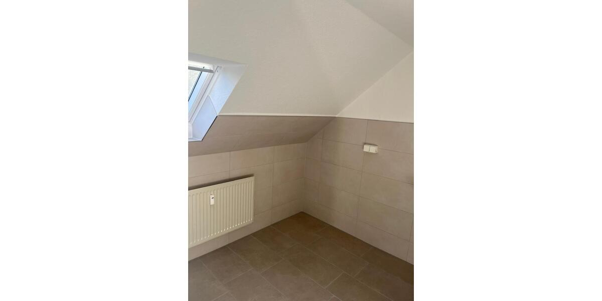 Dachgeschoßwohnung Neustadt-Glewe Glewe - 3 Zimmer, 48 m&sup2;, 267&euro; | Angebot:25367675