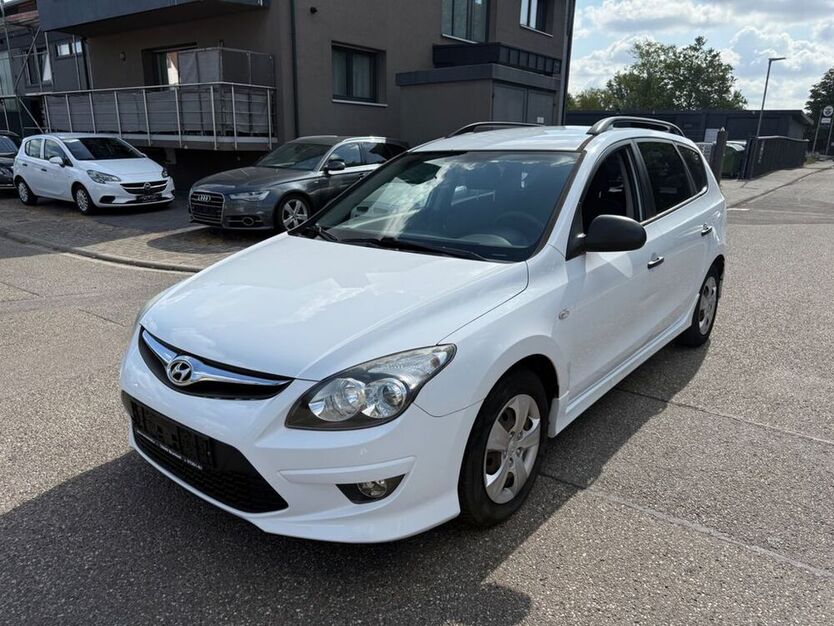 i30