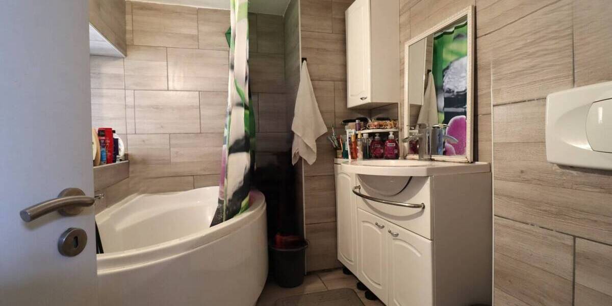 Doppelhaushälfte Wassertrüdingen - 5 Zimmer, 140 m&sup2;, 269.000&euro; | Angebot:25678984