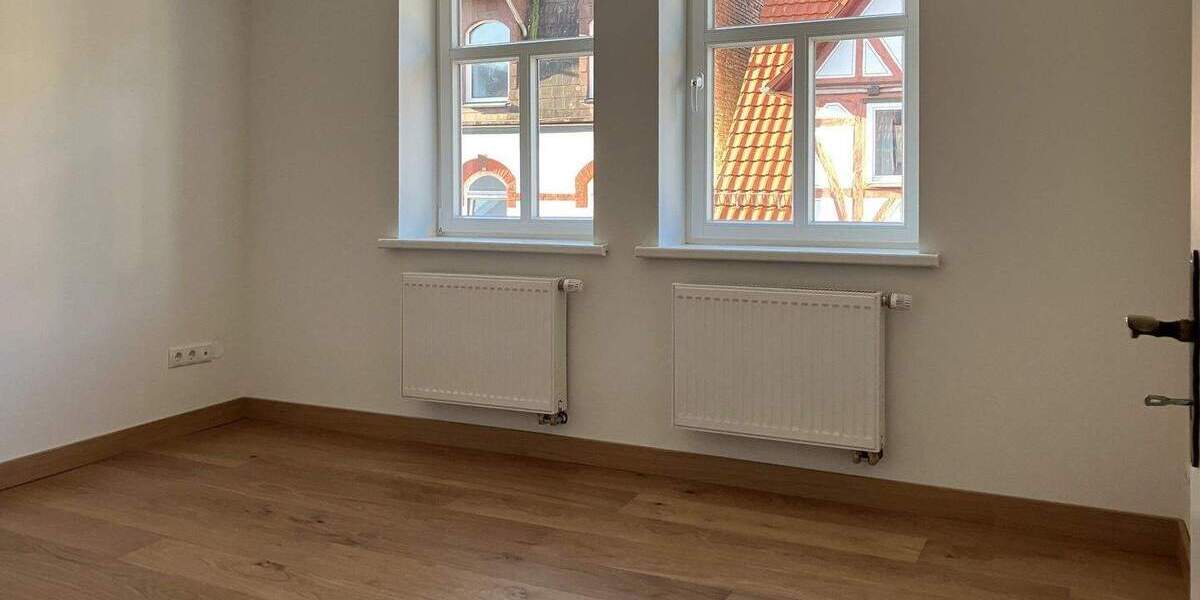 Mehrfamilienhaus, Wohnhaus Helsa - 1 Zimmer, 224 m&sup2;, 2.050&euro; | Angebot:25337459