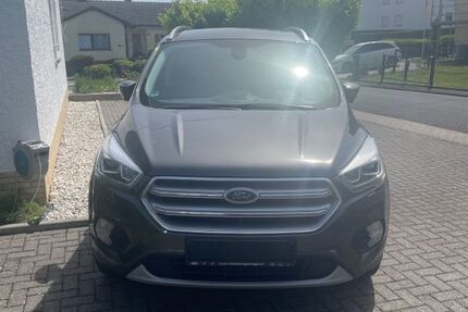 Ford Kuga 115.000 km 9.900 &euro; Nentershausen 56412