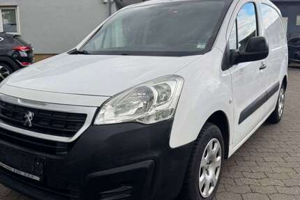 Peugeot Partner 220.000 km 3.800 &euro; Northeim 37154