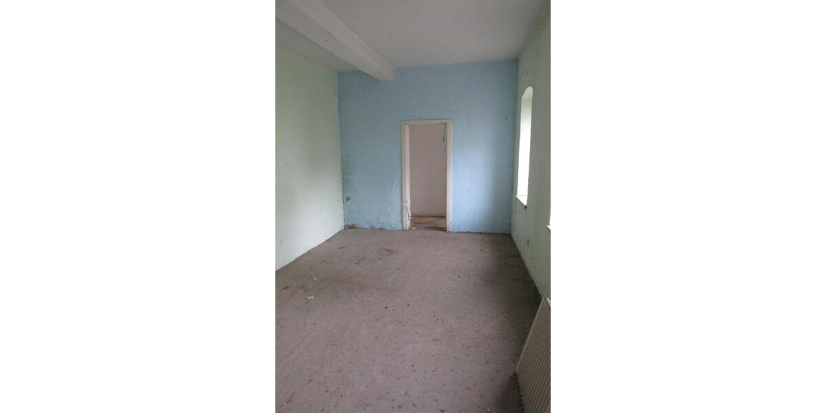Einfamilienhaus Kyffhäuserland - 7 Zimmer, 163 m&sup2;, 35.000&euro; | Angebot:26981977