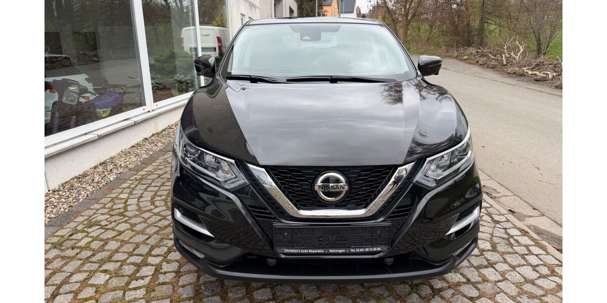 Nissan Qashqai 88.900 km 15.600 &euro; Hohenölsen 07570
