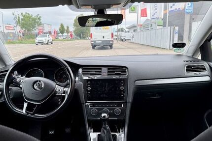 VW Golf