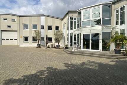 Halle in Kripp 2.550.000 € 2440 m² zimmer