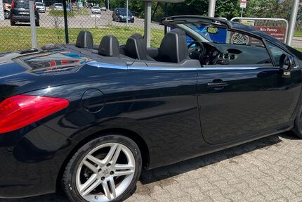 Peugeot 308 143.000 km 4.599 &euro; Bad Wildbad 75323