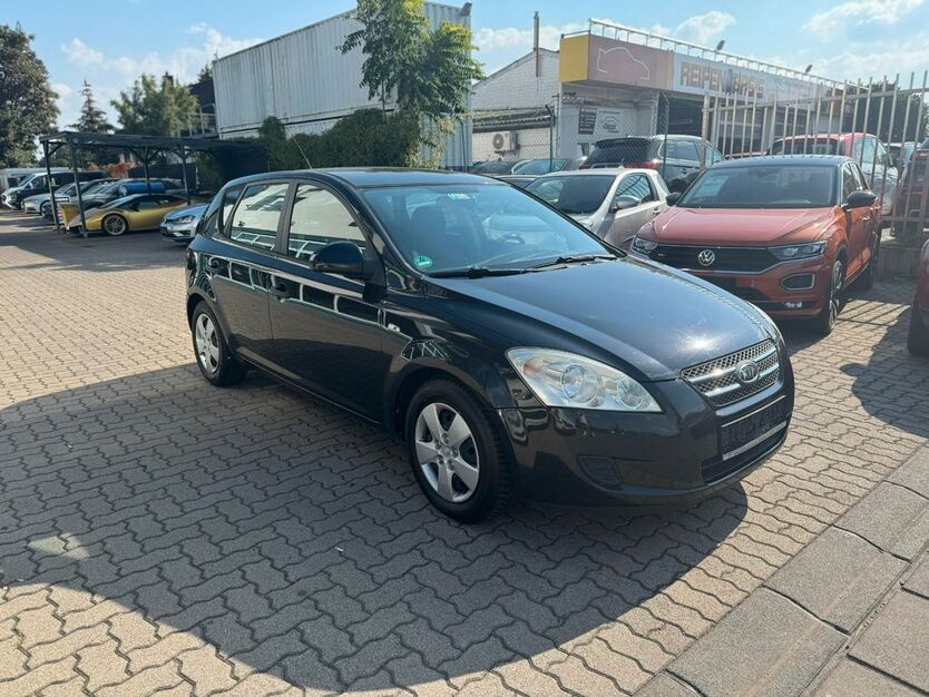 Kia ceed / Ceed 197.000 km 3.699 € Worms 67547