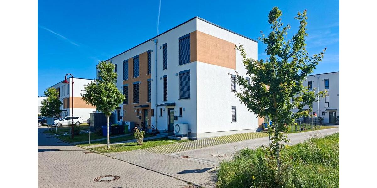 Reihenhaus Neuenhagen bei Berlin - 6 Zimmer, 133 m&sup2;, 2.350&euro; | Angebot:21733710
