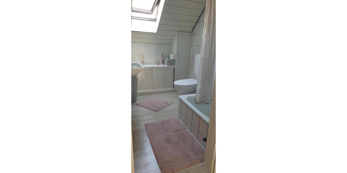 Dachgeschoßwohnung Viersen - 2 Zimmer, 40 m&sup2;, 614&euro; | Angebot:26681772