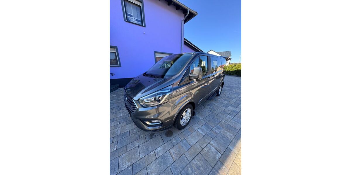 Ford Tourneo Custom 100.500 km 26.600 &euro; Roding 93426