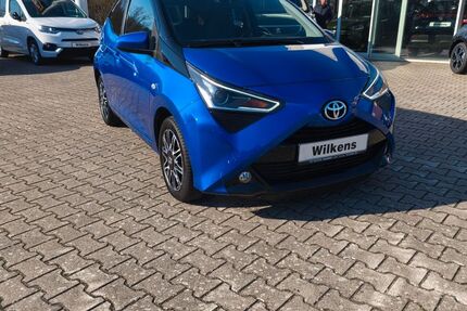 Toyota Aygo (X) 33.000 km 13.900 &euro; Lohne 49393