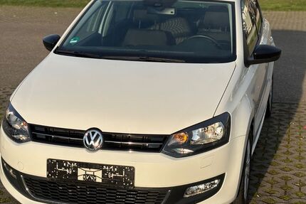 VW Polo 61.733 km 8.000 &euro; Korb 71404