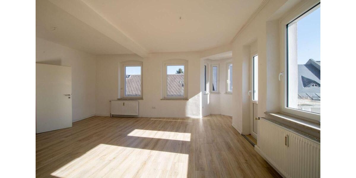 Etagenwohnung Rehau - 4 Zimmer, 122 m&sup2;, 700&euro; | Angebot:24597217