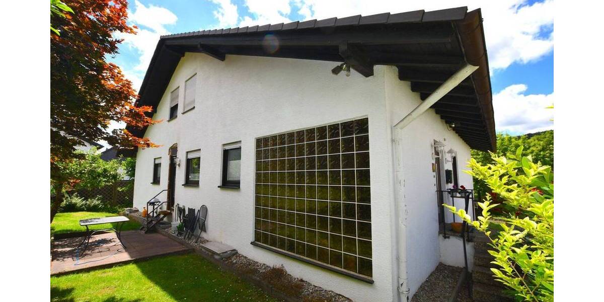 Einfamilienhaus Bad König - 7 Zimmer, 175 m&sup2;, 439.000&euro; | Angebot:26886865