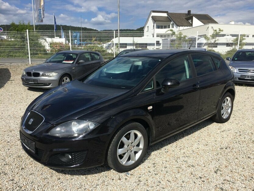 Seat Leon Reference,5 Türig,Klima,Temp.,Tüv neu ! 180.000 km 3.750 € Himmelkron 95502